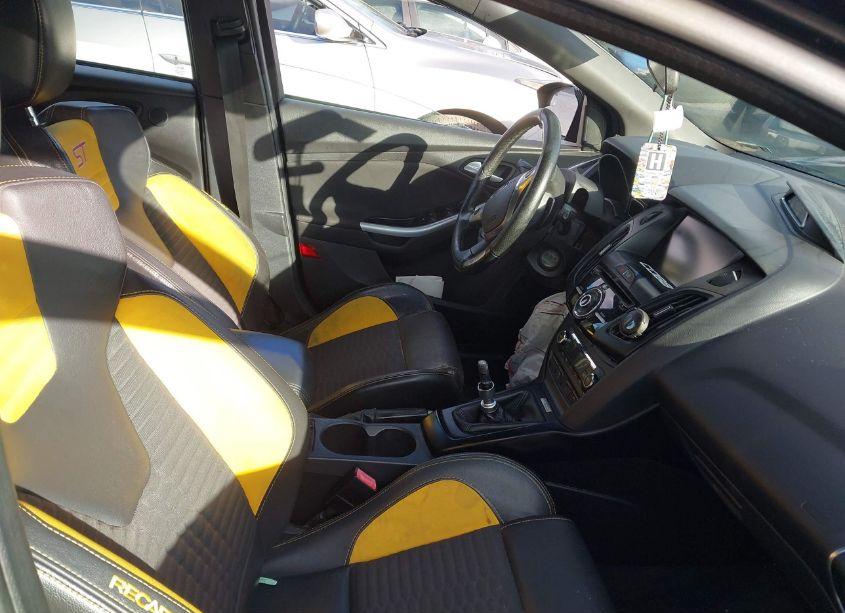 Photo 5 of 2013 Ford Focus ST (VIN 1FADP3L96DL224473)