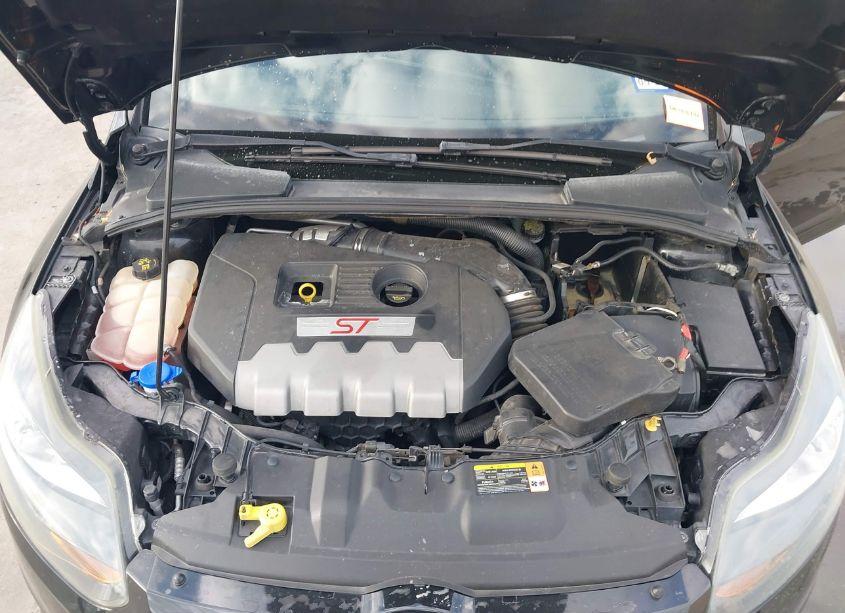 Photo 10 of 2014 Ford Focus ST (VIN 1FADP3L96EL212356)