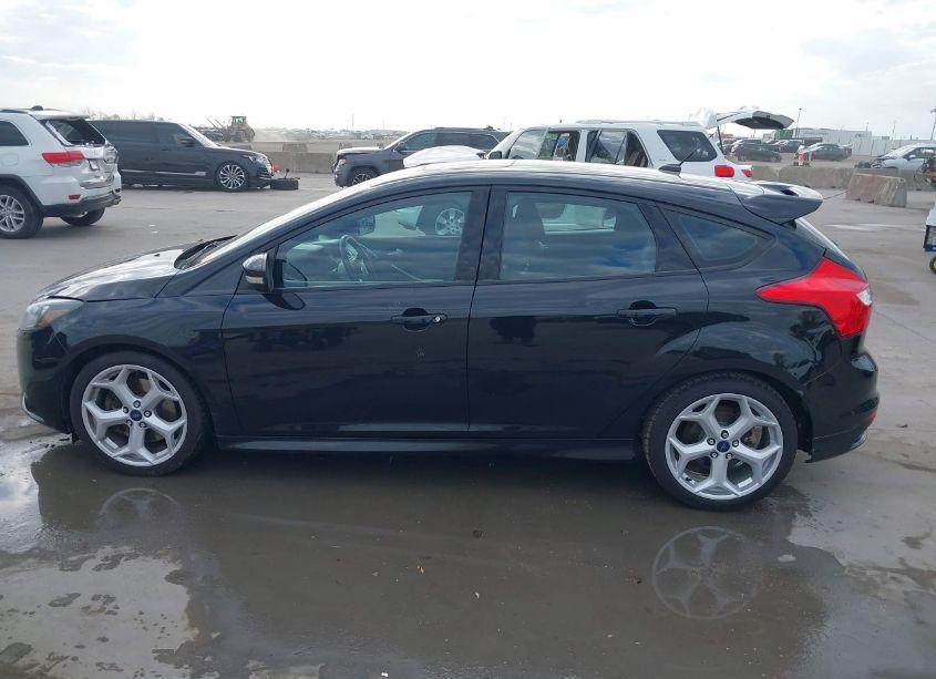 Photo 14 of 2014 Ford Focus ST (VIN 1FADP3L96EL212356)