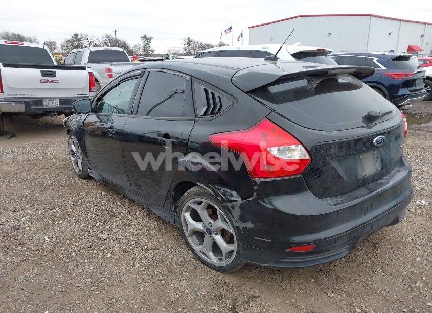 Photo 3 of 2014 Ford Focus ST (VIN 1FADP3L96EL303417)