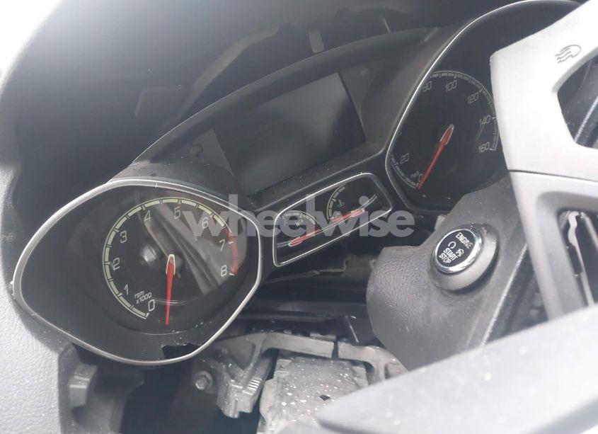 Photo 7 of 2014 Ford Focus (VIN 1FADP3L96EL398142)