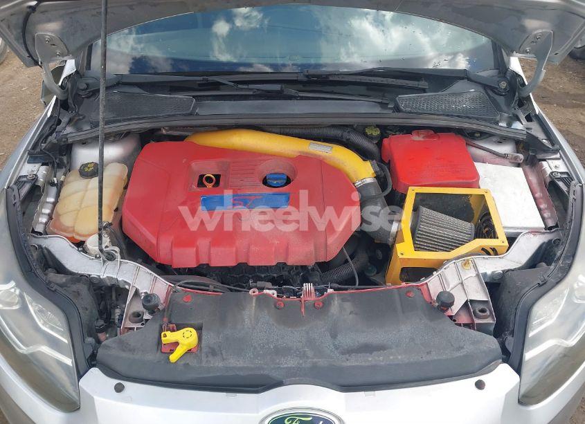 Photo 10 of 2014 Ford Focus ST (VIN 1FADP3L96EL413447)