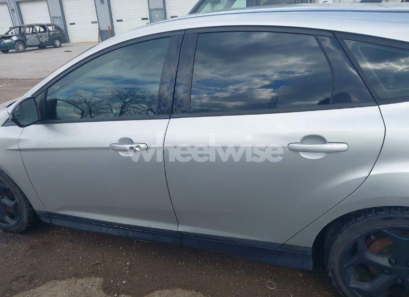 Photo 14 of 2014 Ford Focus ST (VIN 1FADP3L96EL413447)