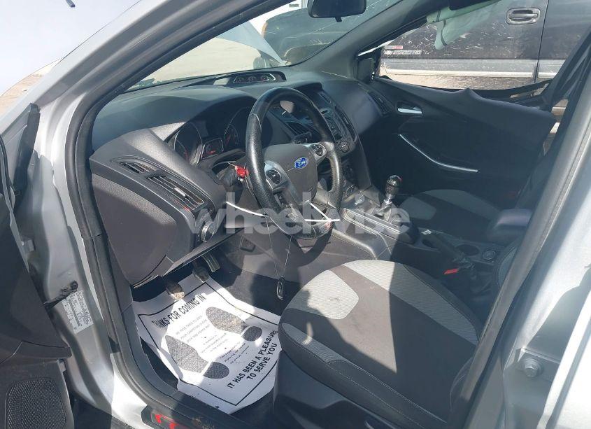 Photo 5 of 2014 Ford Focus ST (VIN 1FADP3L96EL413447)