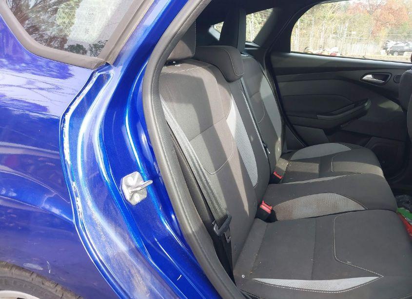 Photo 8 of 2015 Ford Focus ST (VIN 1FADP3L96FL338511)