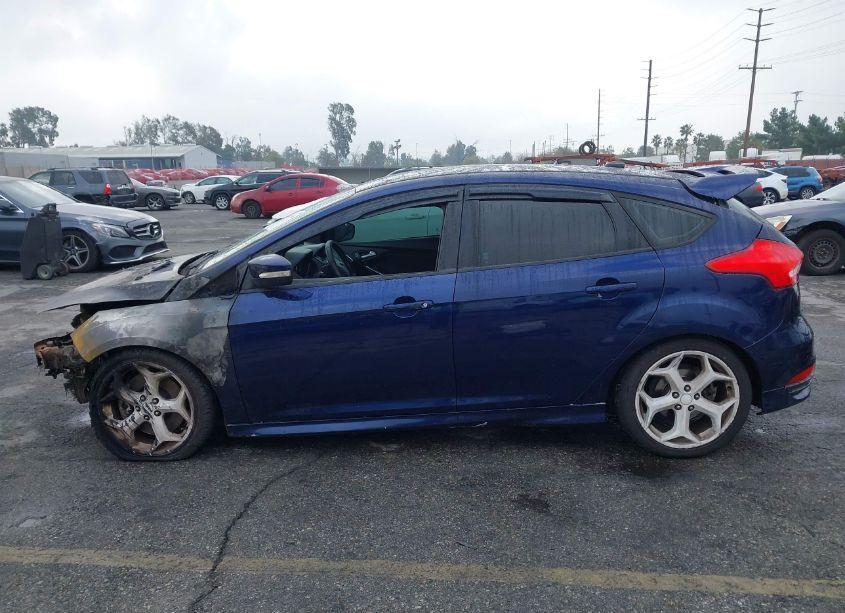 Photo 14 of 2016 Ford Focus ST (VIN 1FADP3L96GL230651)