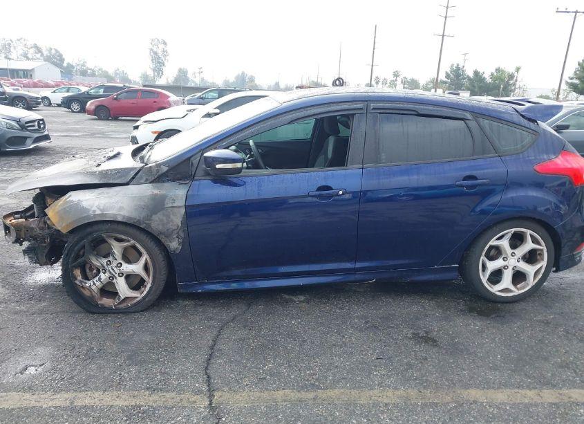 Photo 17 of 2016 Ford Focus ST (VIN 1FADP3L96GL230651)