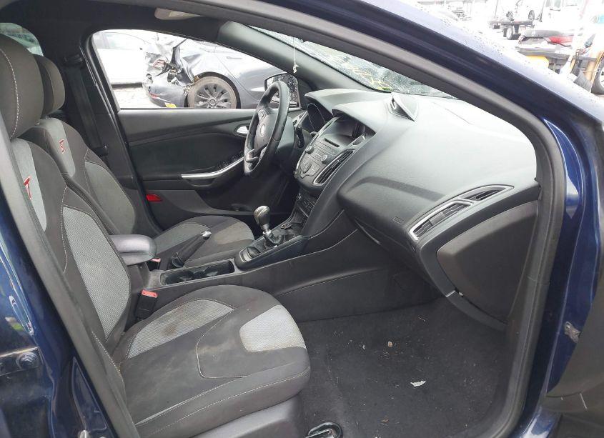 Photo 5 of 2016 Ford Focus ST (VIN 1FADP3L96GL230651)