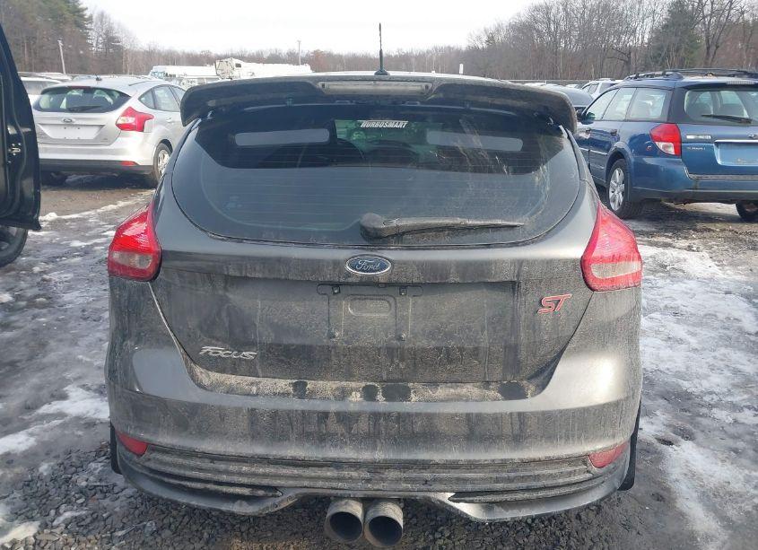 Photo 16 of 2017 Ford Focus ST (VIN 1FADP3L96HL202429)