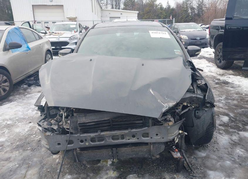 Photo 6 of 2017 Ford Focus ST (VIN 1FADP3L96HL202429)