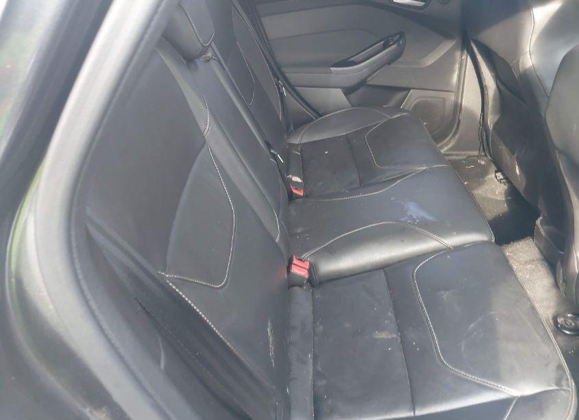 Photo 8 of 2017 Ford Focus ST (VIN 1FADP3L96HL202429)