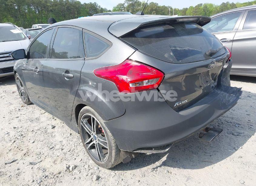 Photo 3 of 2018 Ford Focus ST (VIN 1FADP3L96JL332250)