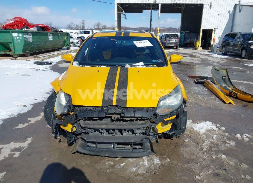 Photo 13 of 2013 Ford Focus ST (VIN 1FADP3L97DL127248)