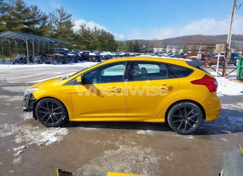 Photo 15 of 2013 Ford Focus ST (VIN 1FADP3L97DL127248)