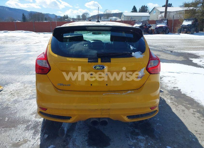 Photo 17 of 2013 Ford Focus ST (VIN 1FADP3L97DL127248)