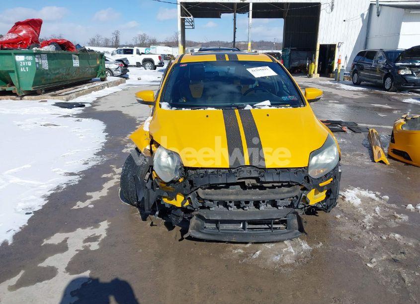 Photo 6 of 2013 Ford Focus ST (VIN 1FADP3L97DL127248)