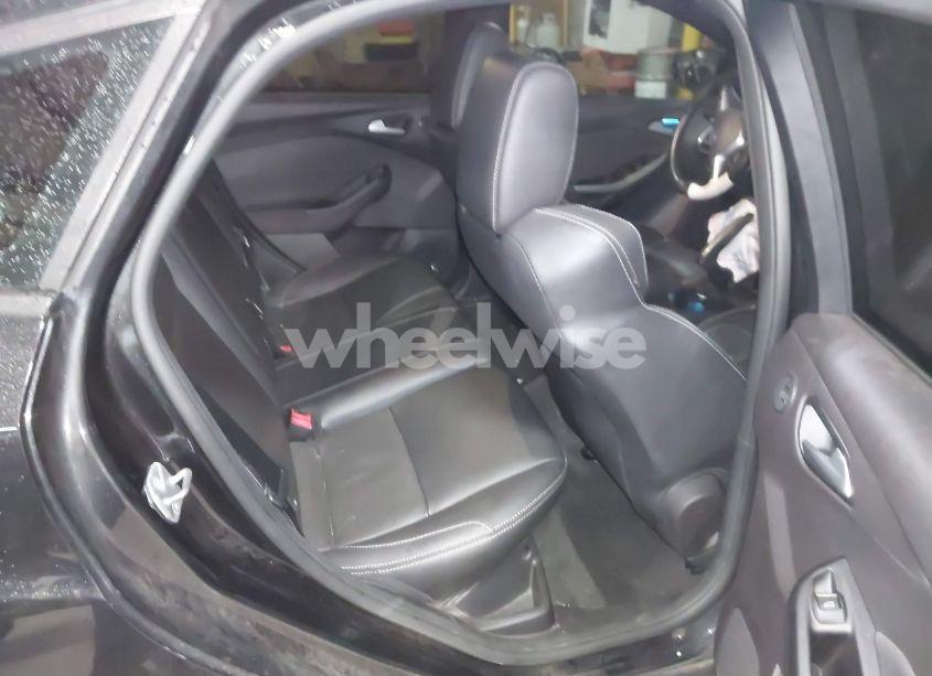 Photo 8 of 2014 Ford Focus ST (VIN 1FADP3L97EL143354)