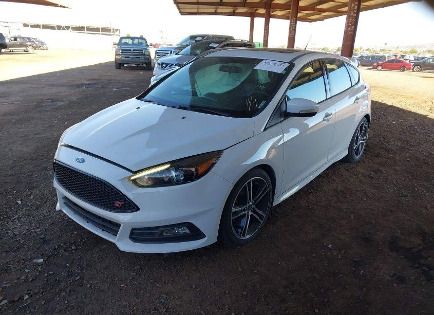 Photo 2 of 2015 Ford Focus ST (VIN 1FADP3L97FL281445)
