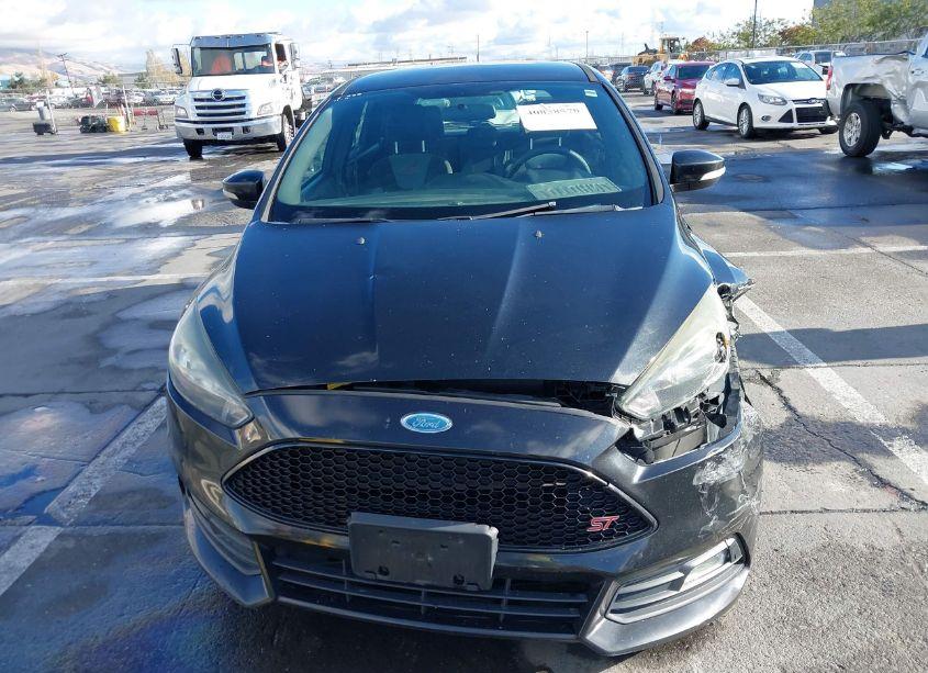 Photo 12 of 2015 Ford Focus ST (VIN 1FADP3L97FL334743)