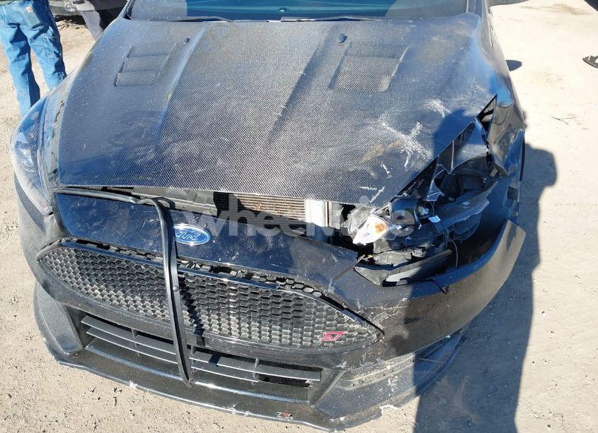 Photo 6 of 2016 Ford Focus ST (VIN 1FADP3L97GL203216)