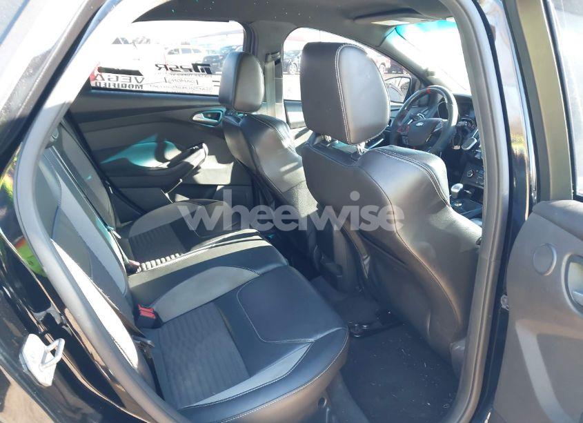 Photo 8 of 2016 Ford Focus ST (VIN 1FADP3L97GL203216)