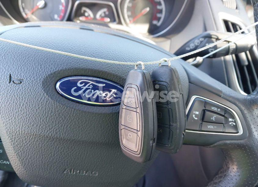 Photo 11 of 2017 Ford Focus ST (VIN 1FADP3L97HL283344)