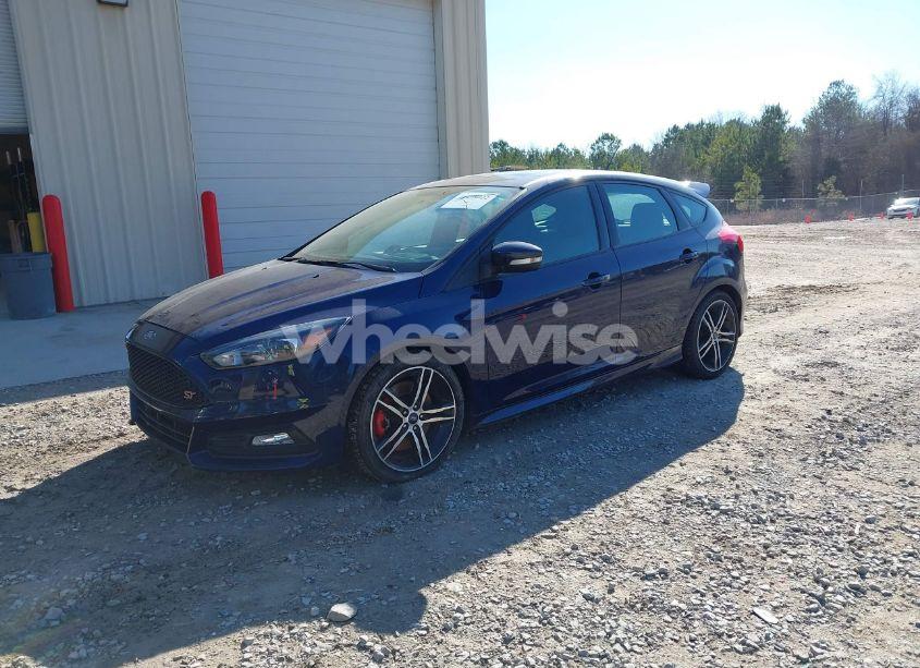 Photo 2 of 2017 Ford Focus ST (VIN 1FADP3L97HL283344)