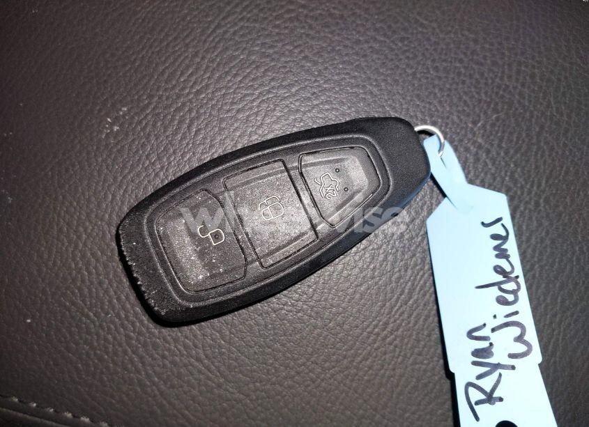 Photo 11 of 2017 Ford Focus ST (VIN 1FADP3L97HL307156)