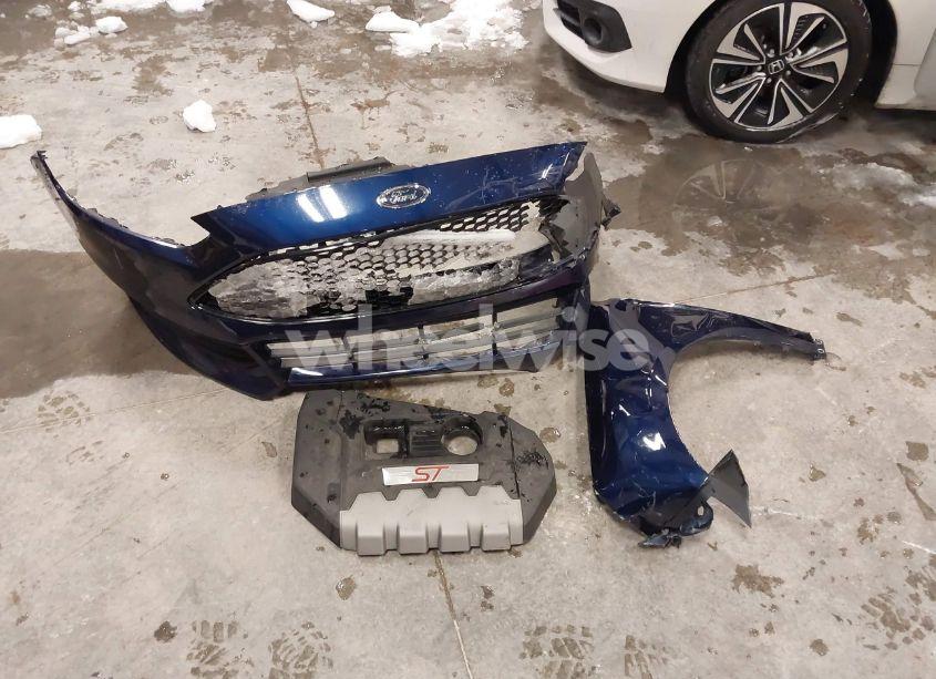 Photo 12 of 2017 Ford Focus ST (VIN 1FADP3L97HL307156)