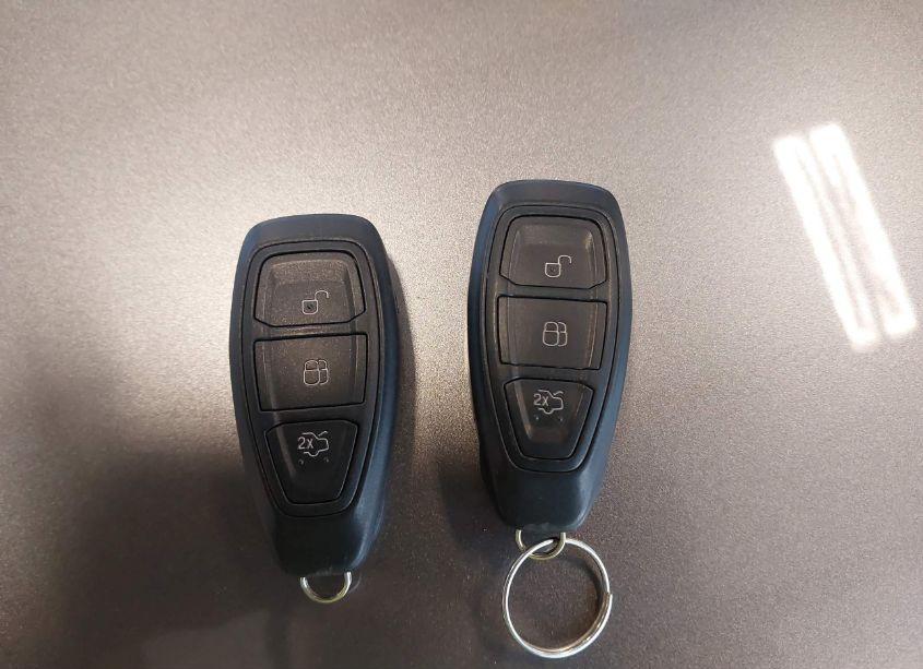 Photo 11 of 2017 Ford Focus ST (VIN 1FADP3L97HL334082)