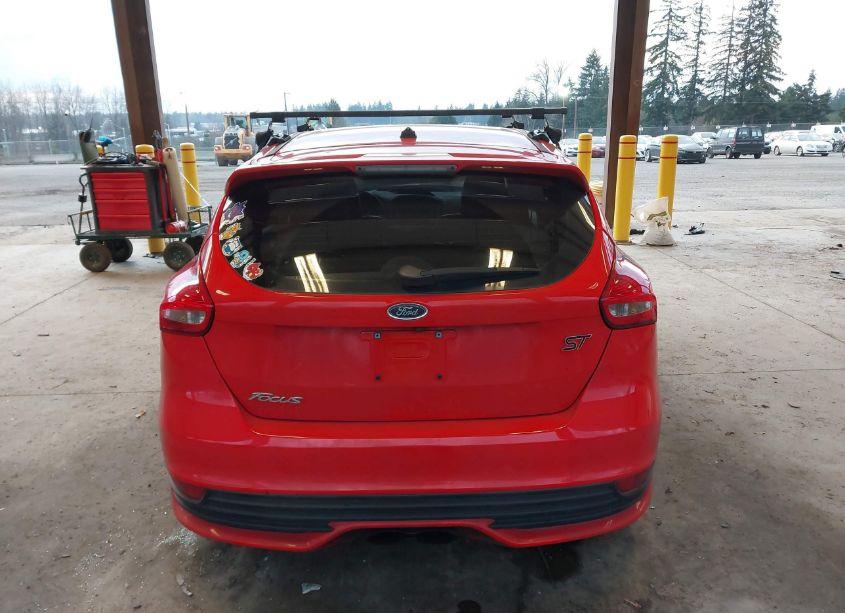 Photo 16 of 2017 Ford Focus ST (VIN 1FADP3L97HL334082)