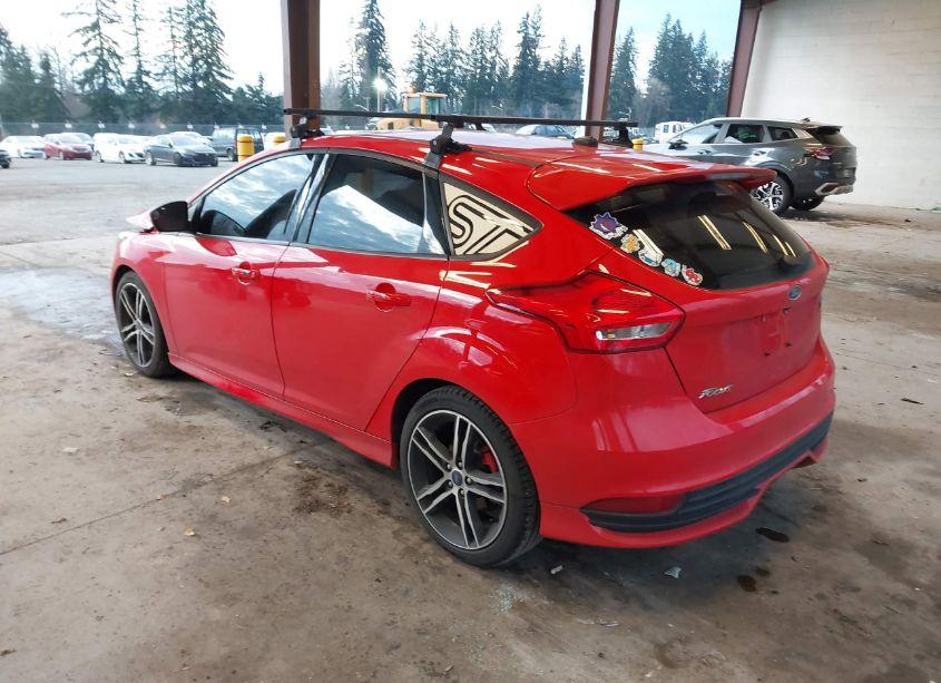 Photo 3 of 2017 Ford Focus ST (VIN 1FADP3L97HL334082)