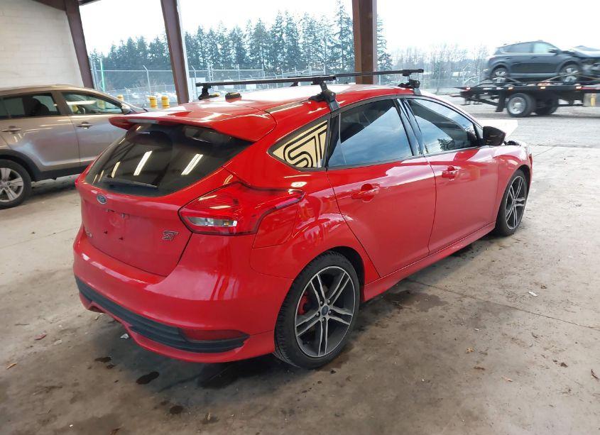 Photo 4 of 2017 Ford Focus ST (VIN 1FADP3L97HL334082)