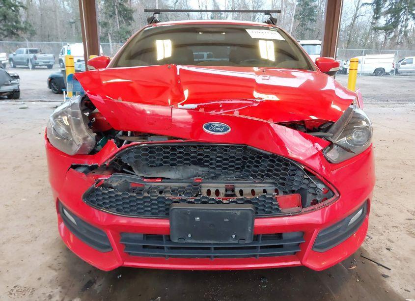 Photo 6 of 2017 Ford Focus ST (VIN 1FADP3L97HL334082)