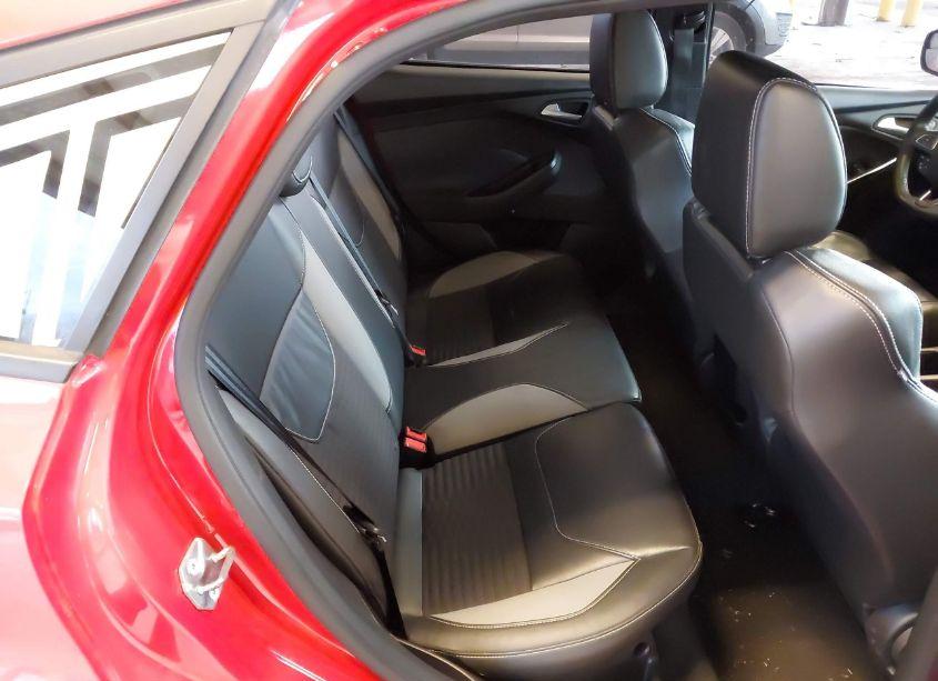 Photo 8 of 2017 Ford Focus ST (VIN 1FADP3L97HL334082)