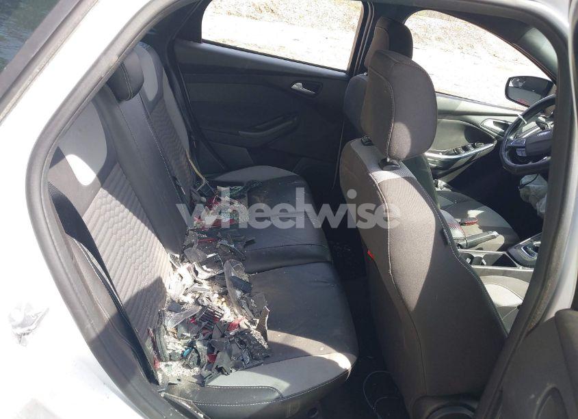 Photo 8 of 2018 Ford Focus ST (VIN 1FADP3L97JL260068)