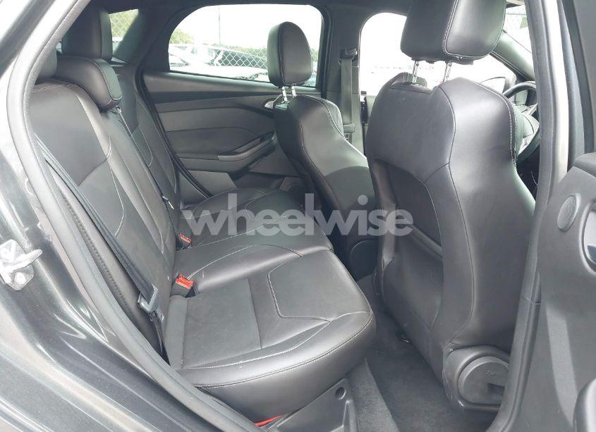 Photo 8 of 2018 Ford Focus ST (VIN 1FADP3L97JL299632)