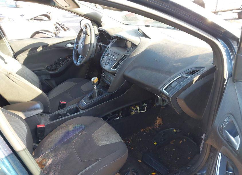 Photo 5 of 2018 Ford Focus ST (VIN 1FADP3L97JL331687)