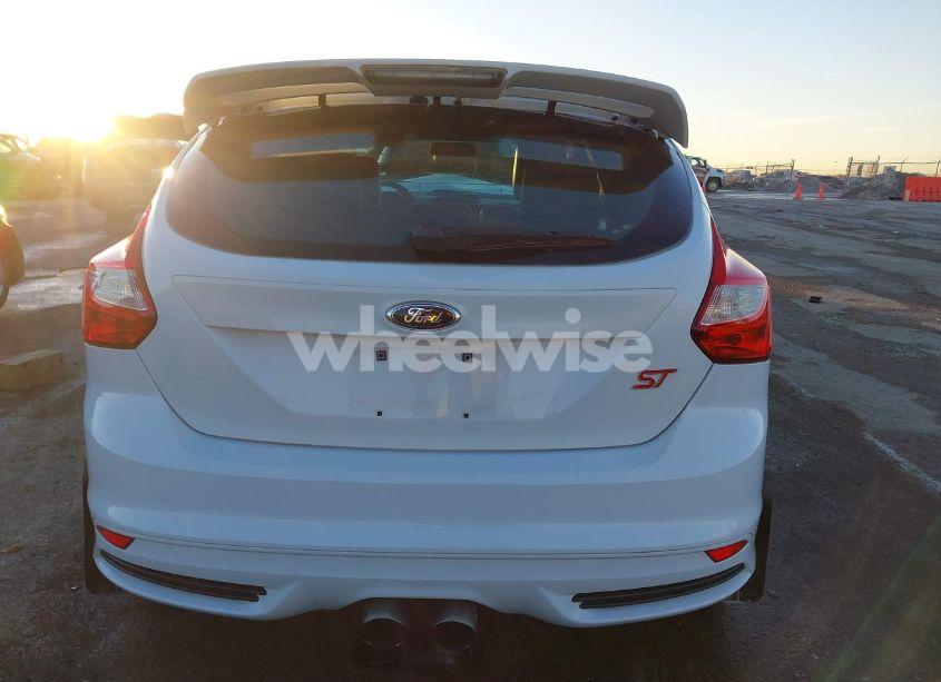 Photo 16 of 2013 Ford Focus ST (VIN 1FADP3L98DL170058)