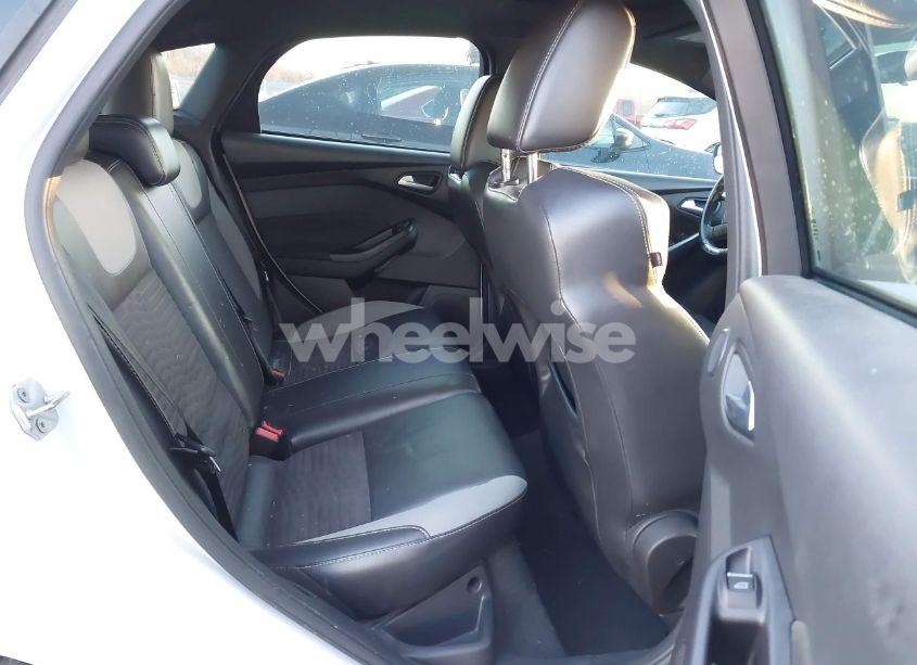 Photo 8 of 2013 Ford Focus ST (VIN 1FADP3L98DL170058)