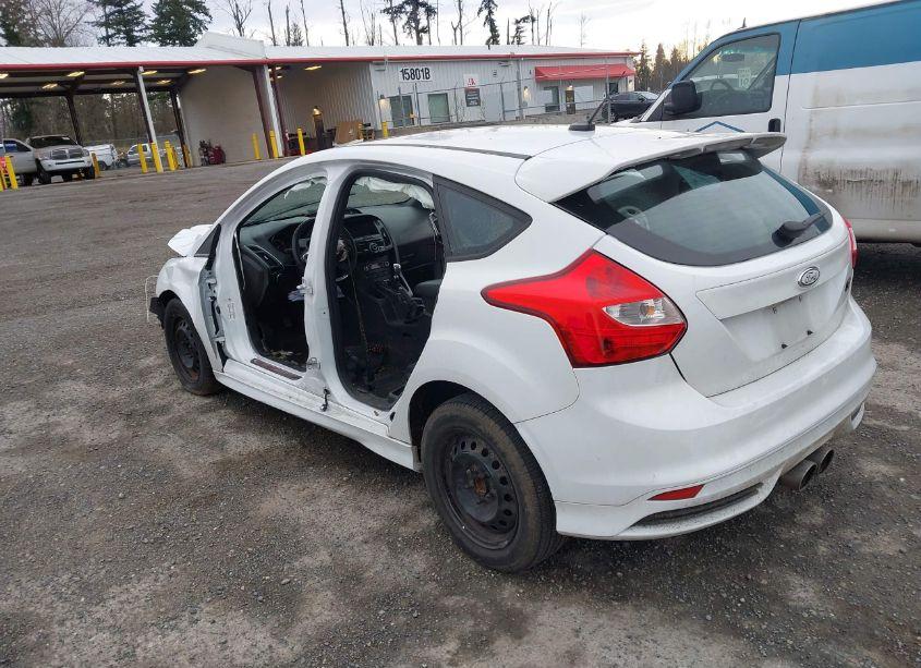 Photo 3 of 2013 Ford Focus (VIN 1FADP3L98DL314045)