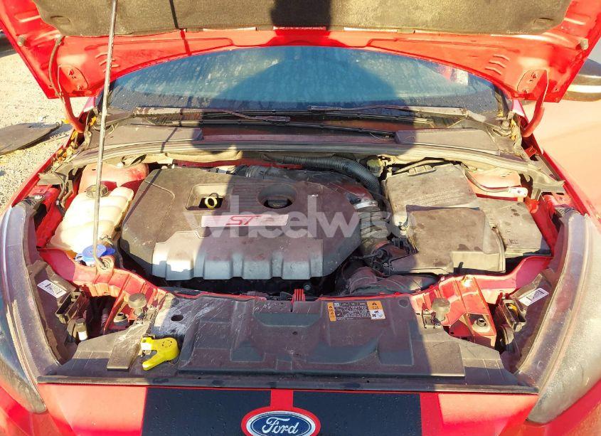 Photo 10 of 2015 Ford Focus ST (VIN 1FADP3L98FL207998)