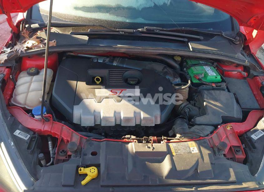 Photo 10 of 2015 Ford Focus ST (VIN 1FADP3L98FL238958)