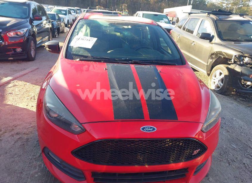 Photo 12 of 2015 Ford Focus ST (VIN 1FADP3L98FL238958)