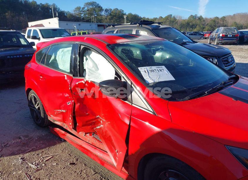 Photo 6 of 2015 Ford Focus ST (VIN 1FADP3L98FL238958)