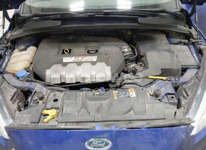 Photo 10 of 2015 Ford Focus ST (VIN 1FADP3L98FL321600)