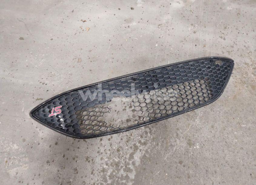 Photo 12 of 2015 Ford Focus ST (VIN 1FADP3L98FL321600)