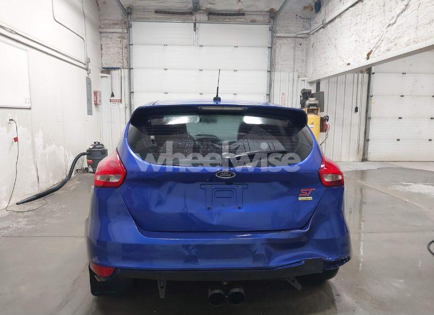 Photo 17 of 2015 Ford Focus ST (VIN 1FADP3L98FL321600)