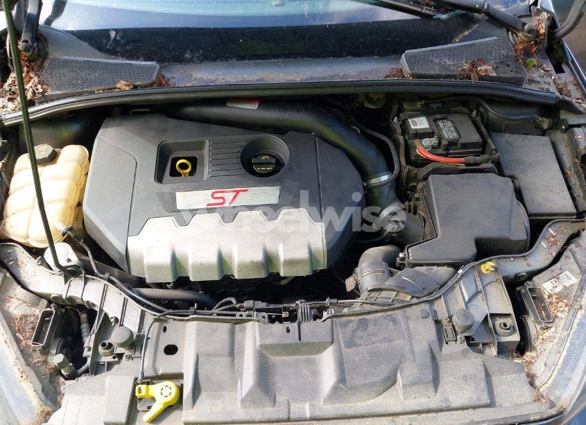 Photo 10 of 2016 Ford Focus ST (VIN 1FADP3L98GL296781)