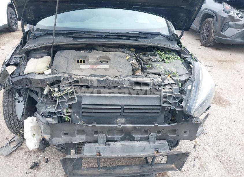 Photo 10 of 2016 Ford Focus ST (VIN 1FADP3L98GL309948)